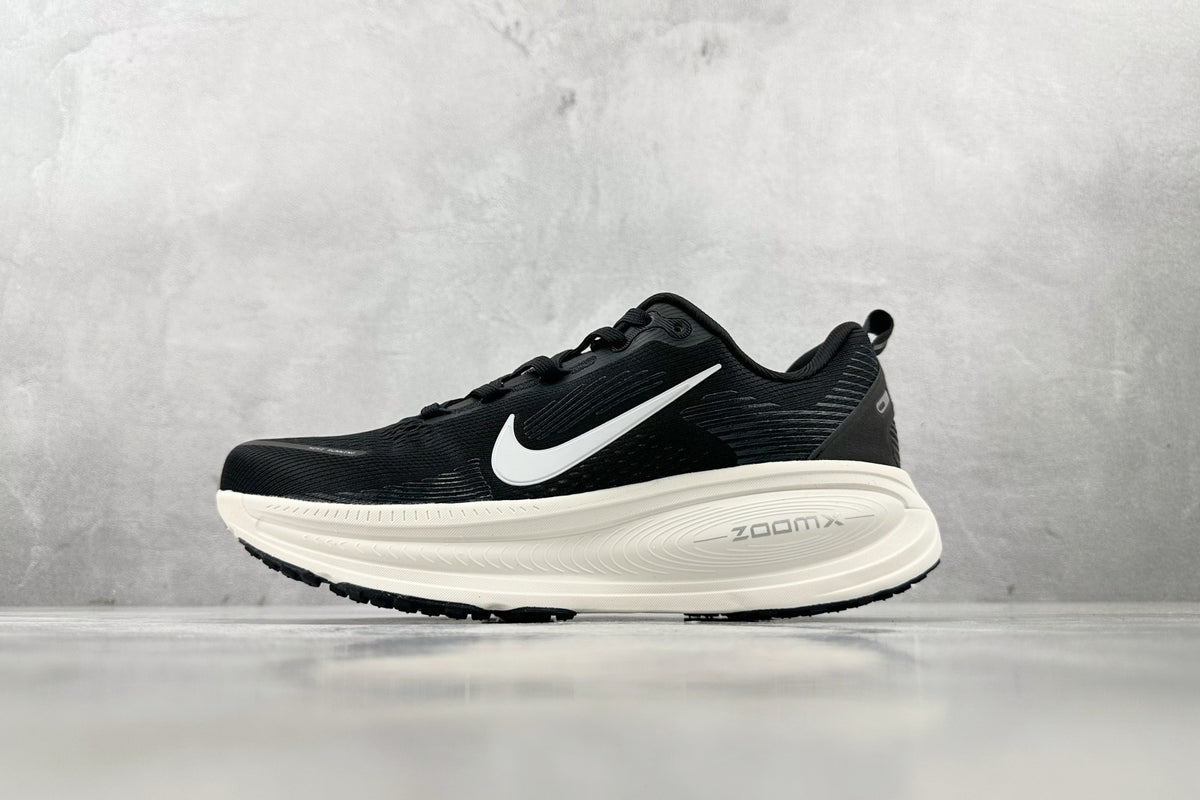 Nike Vomero 18 Running Shoes - Black