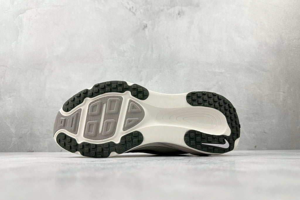 Nike Vomero 18 Sneakers – White with Black RUN Graphic