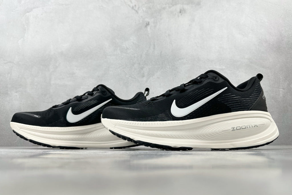 Nike Vomero 18 Running Shoes - Black