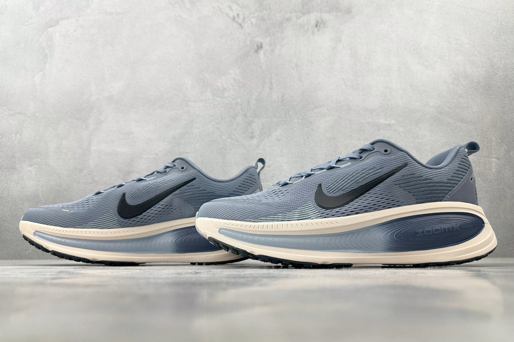 Nike Vomero 18 Sneakers – Gray-Blue