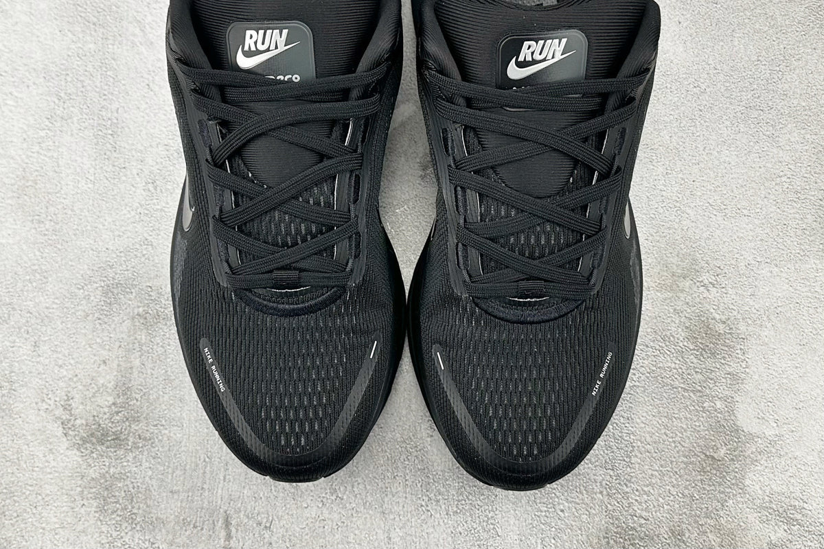 Nike Vomero 18 Sneakers – Black