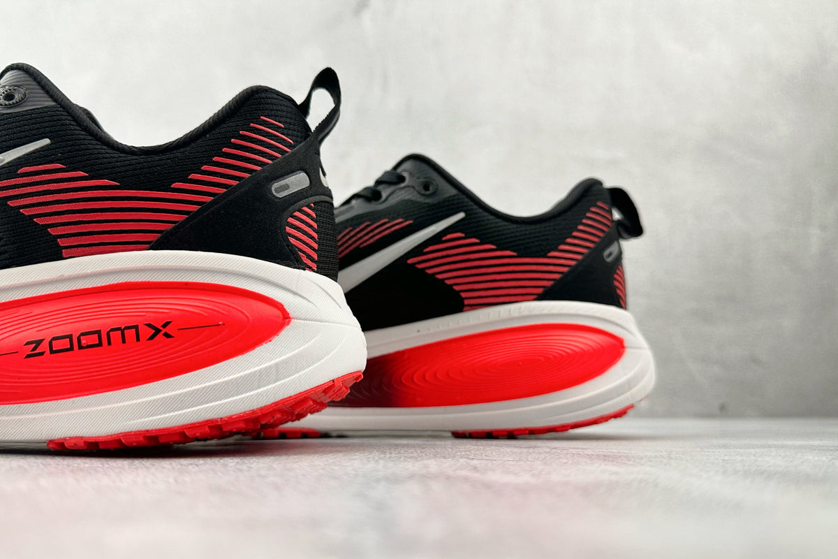 Nike Vomero 18 Sneakers – Red/Black