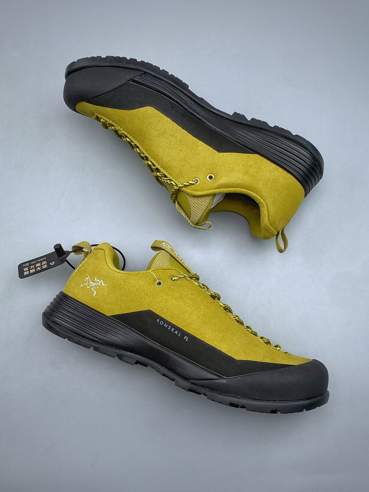 Arc'teryx Konseal FL Hiking Shoes – Yellow-Green & Black