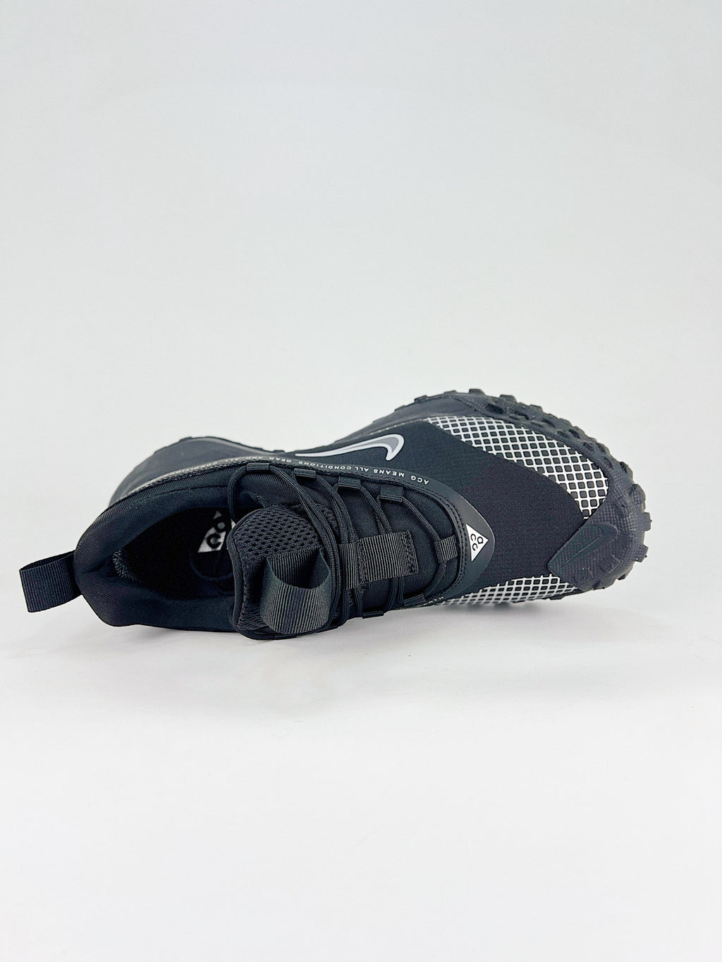 Nike ACG Low-Top Sneakers - Black & White Grid