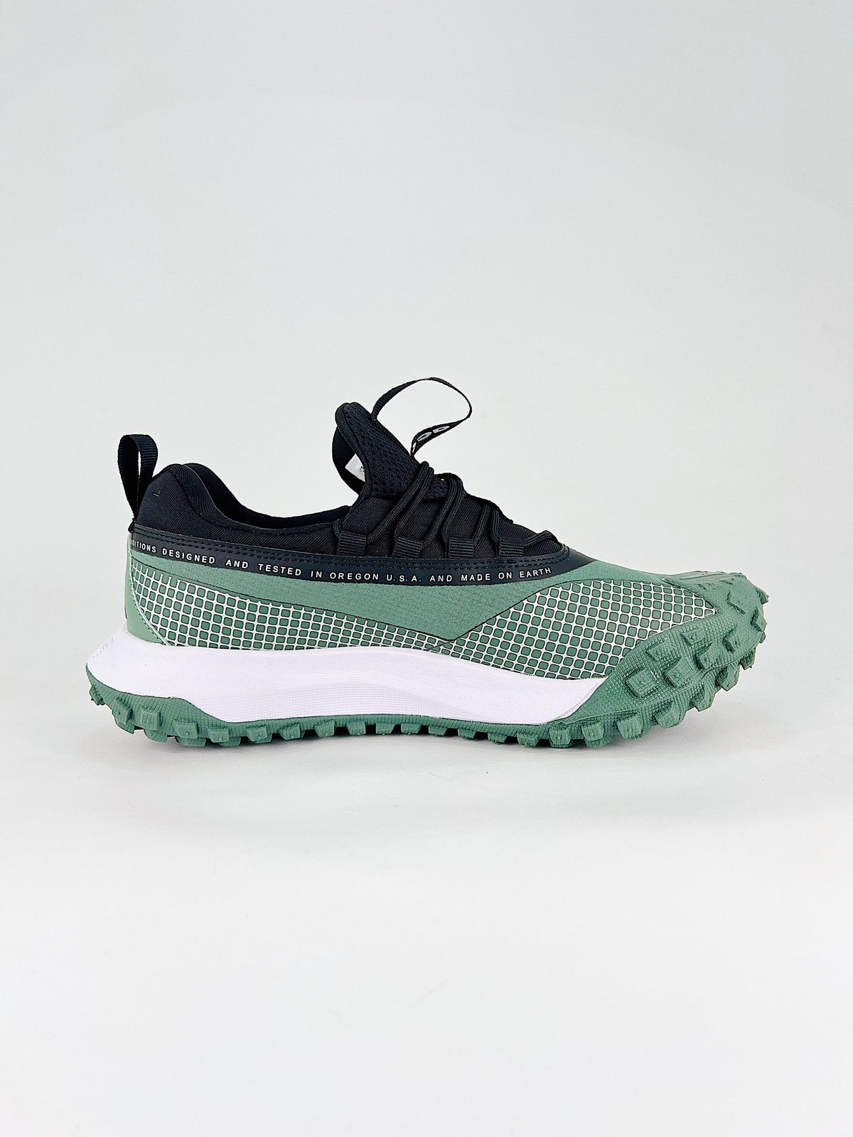 Nike ACG Grid Sneakers - Sage Green, Black & White