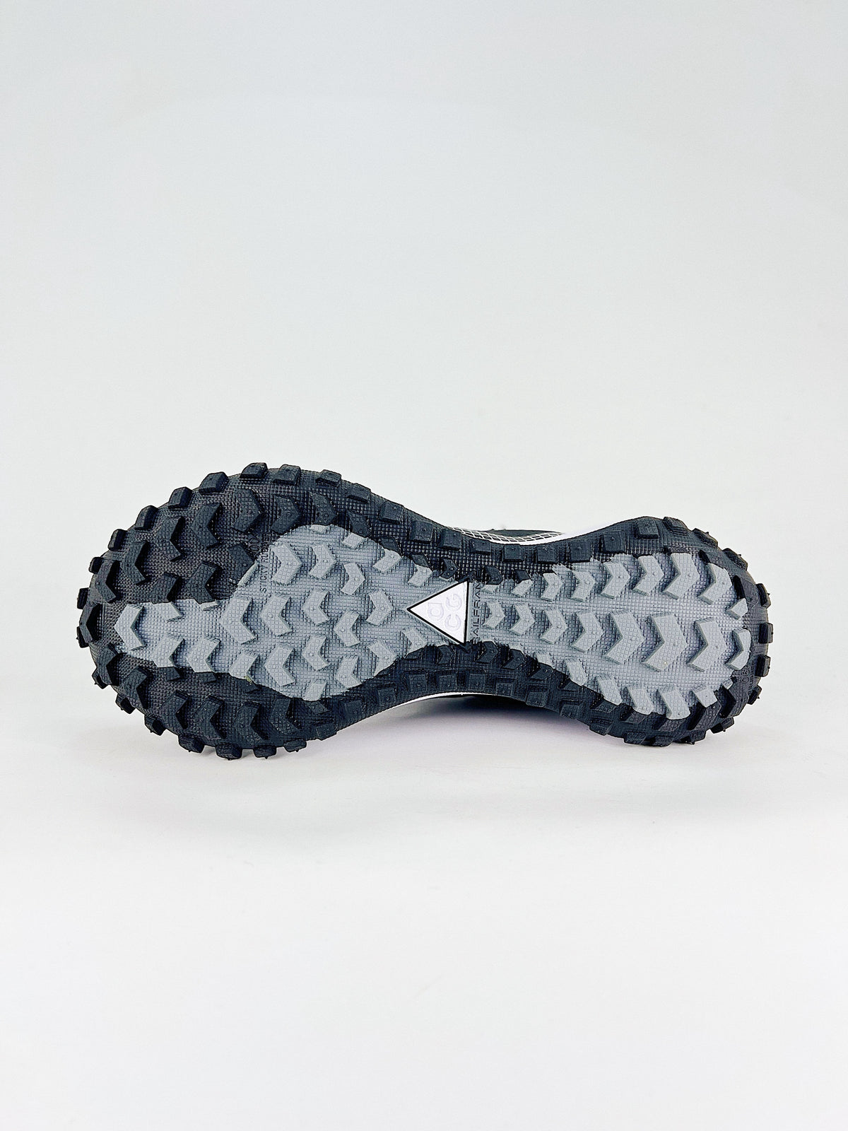 Nike ACG Grid Sneakers - Black with White Midsole