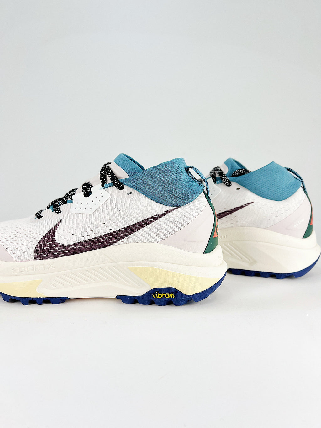Nike ACG Sneakers - White, Burgundy & Blue