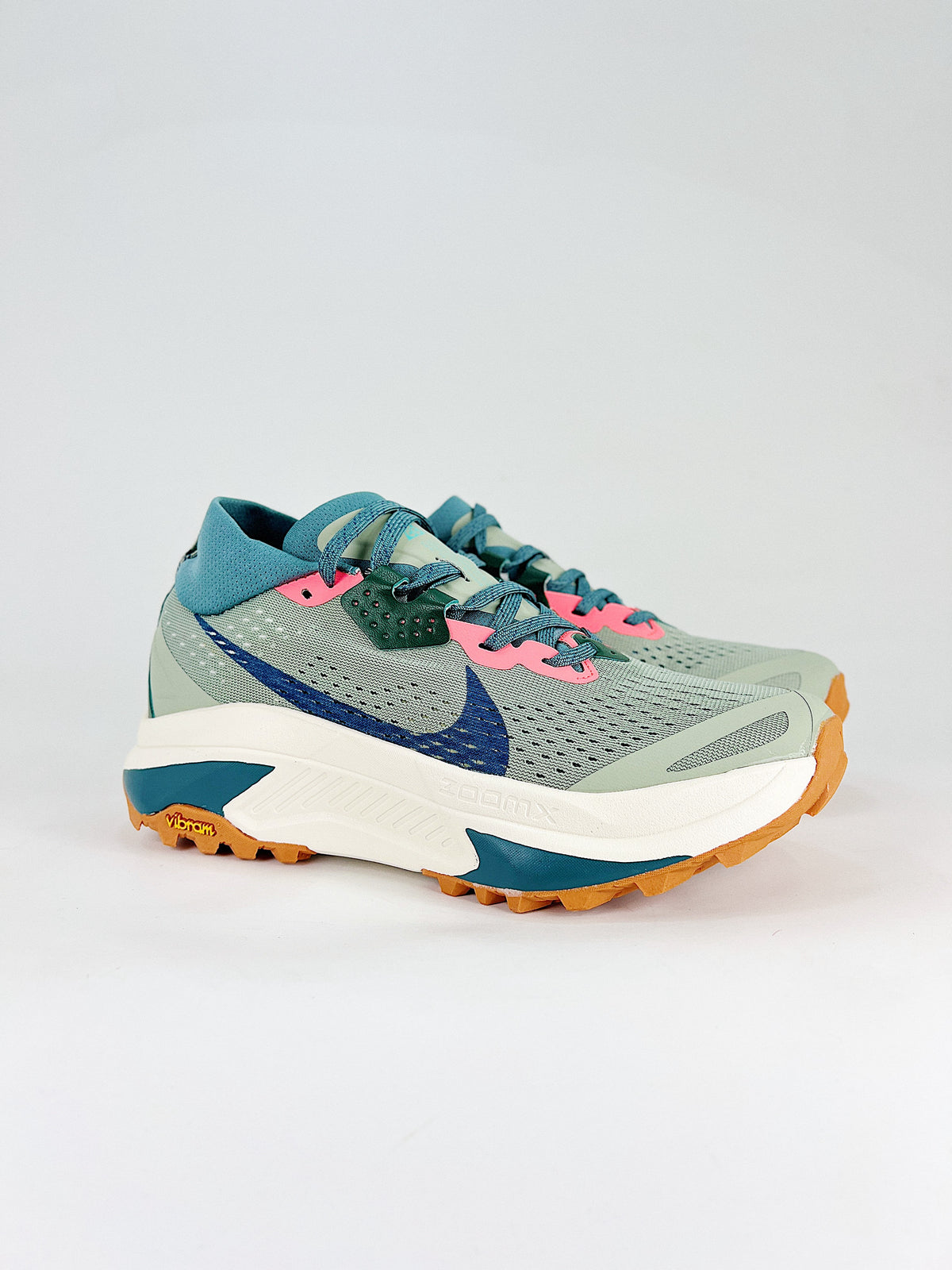 Nike ACG Sneakers - Sage Green, Blue & Pink