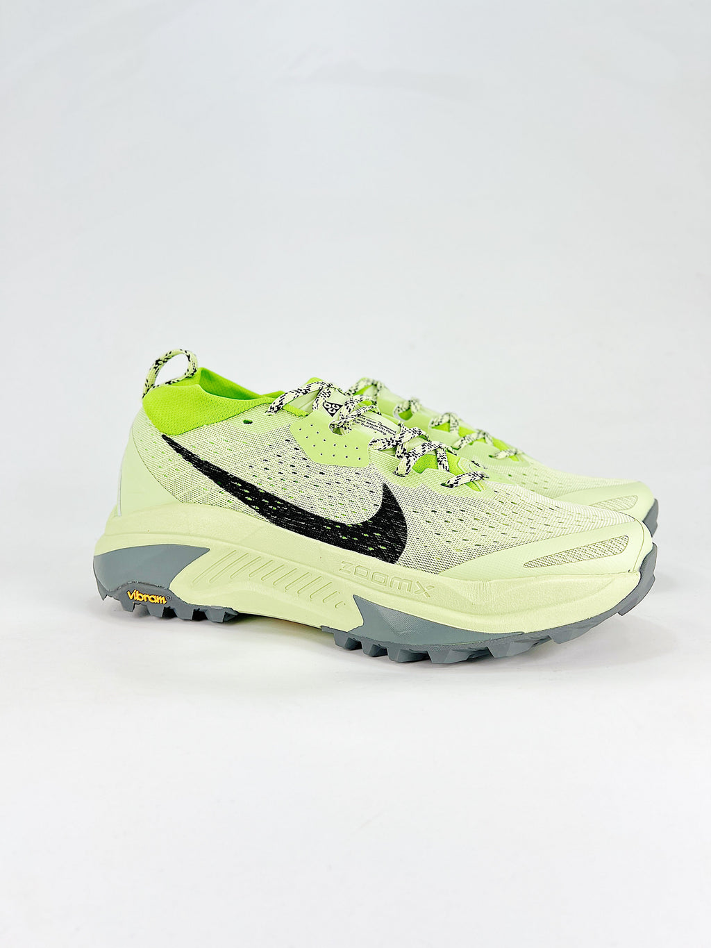 Nike ACG Sneakers - Pale Lime Green & Black