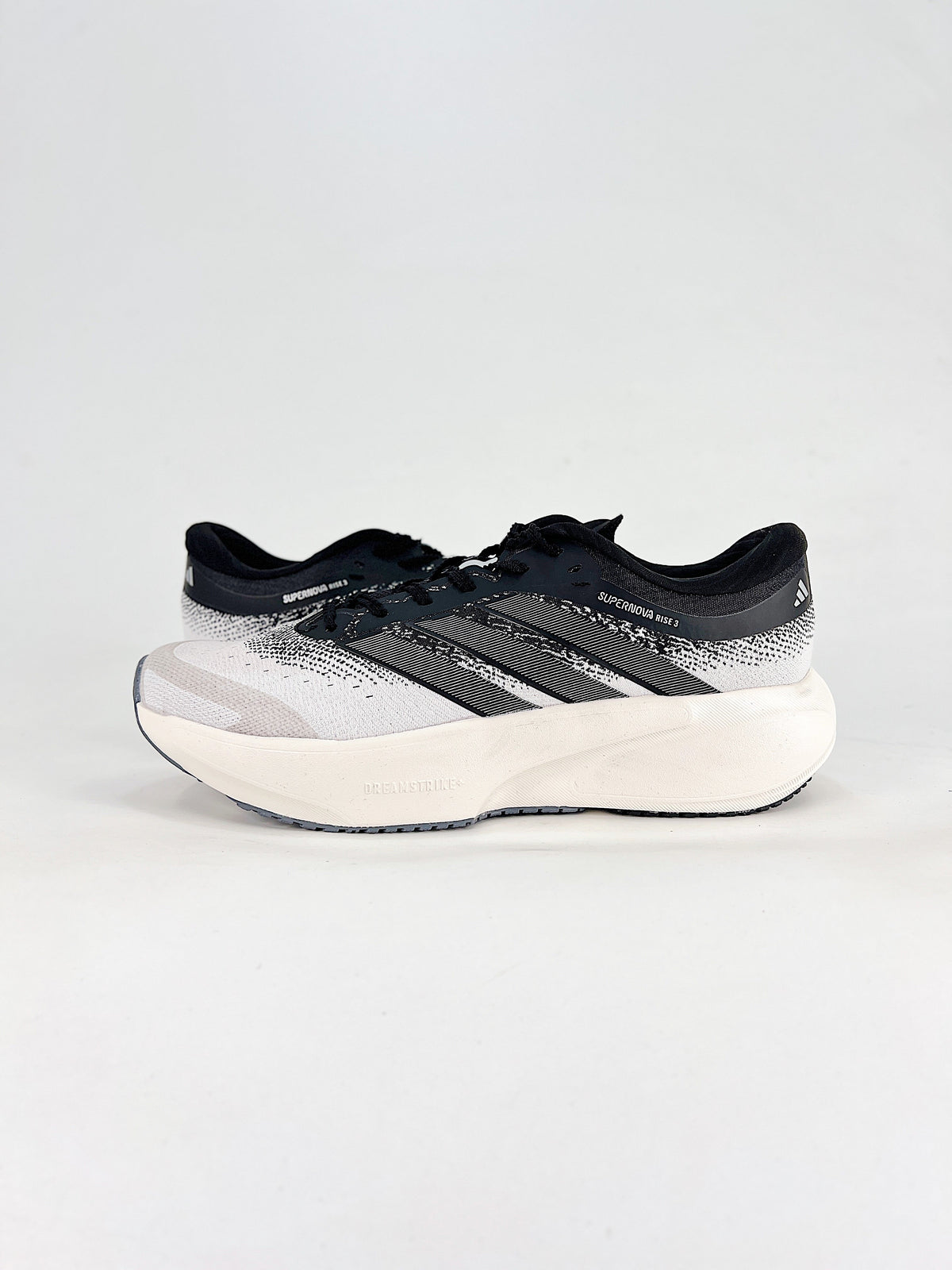 adidas Supernova Rise 3 Running Shoes - White/Black Gradient