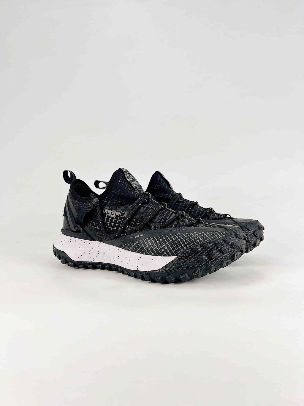 Nike ACG Mountain Fly Sneakers - Black & White