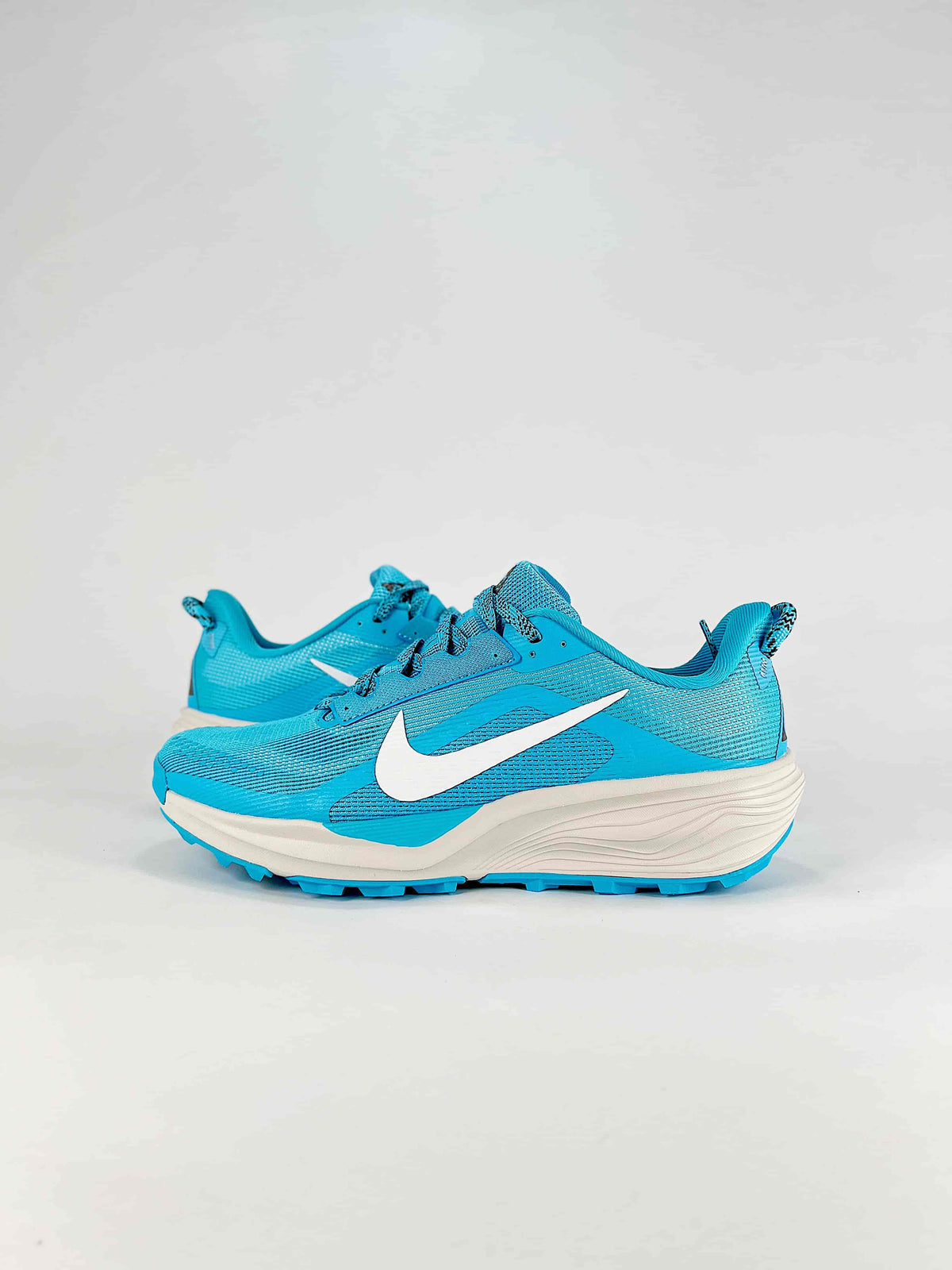 Nike ACG Trail Running Shoes - Bright Blue & White
