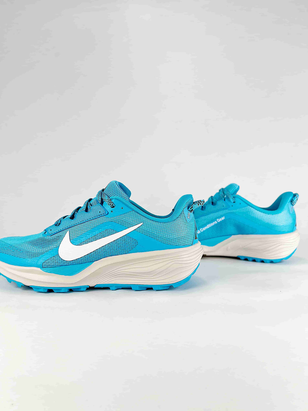 Nike ACG Trail Running Shoes - Bright Blue & White
