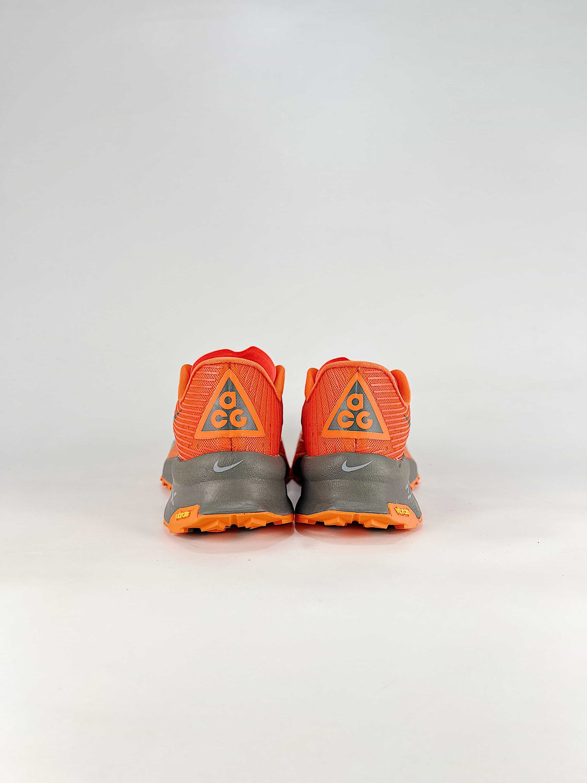 Nike ACG Sneakers - Bright Orange & Gray