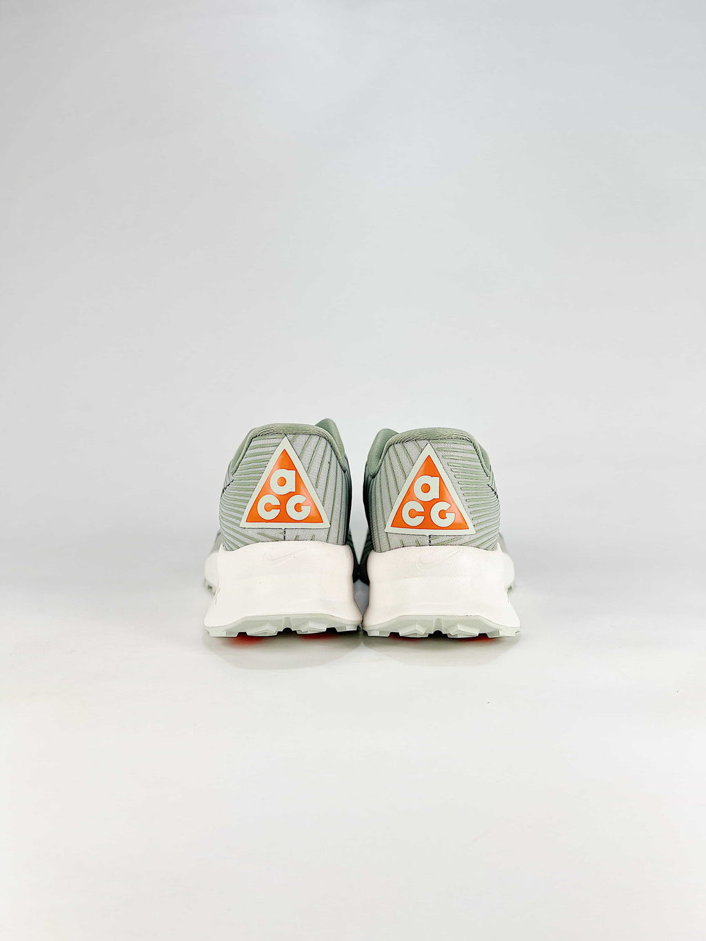Nike ACG Sneakers - Light Green & Black