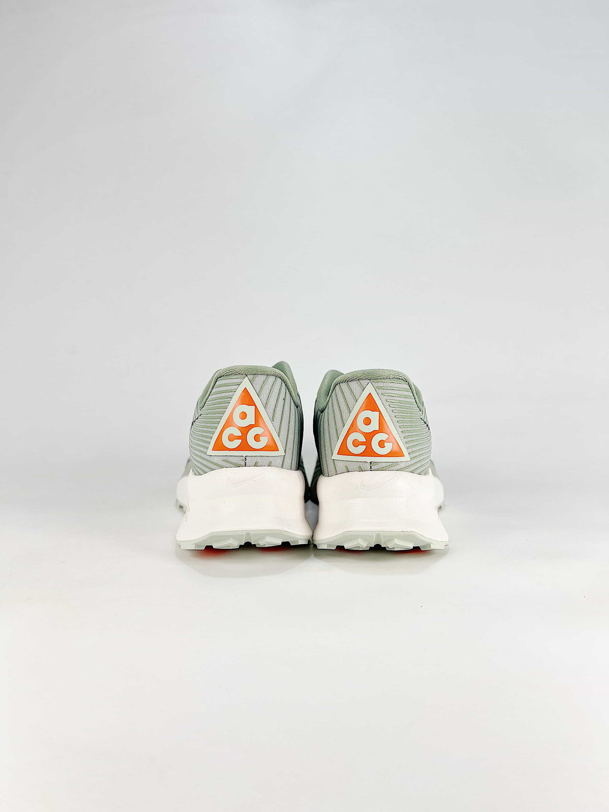 Nike ACG Sneakers - Light Green & Black
