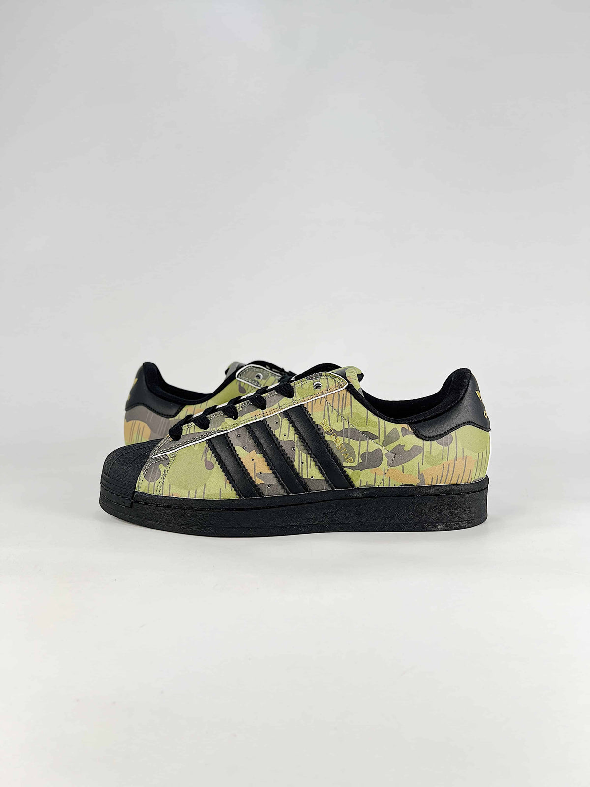 adidas Superstar Sneakers - Camo Green