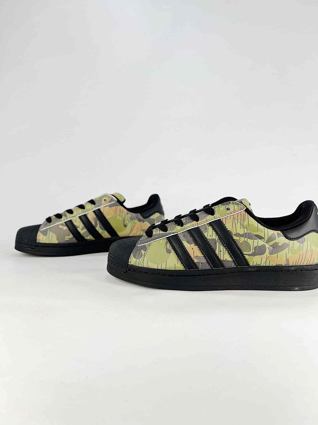 adidas Superstar Sneakers - Camo Green