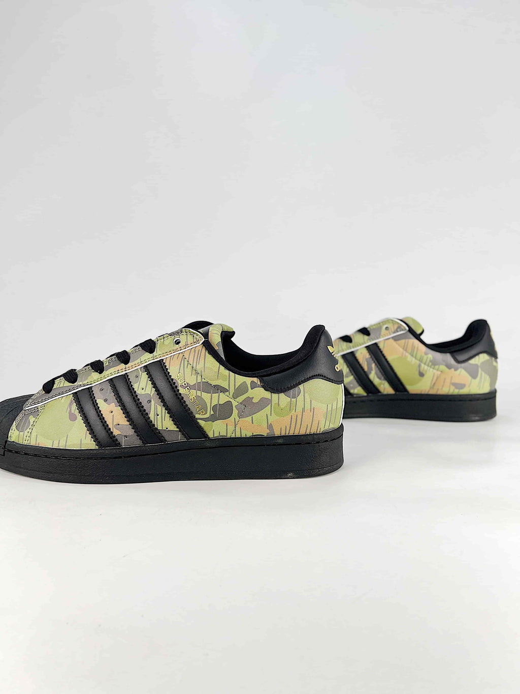 adidas Superstar Sneakers - Camo Green