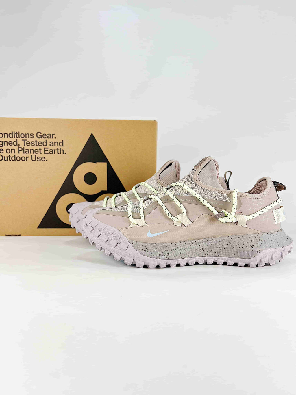 Nike ACG Mountain Fly Low - Diffused Taupe