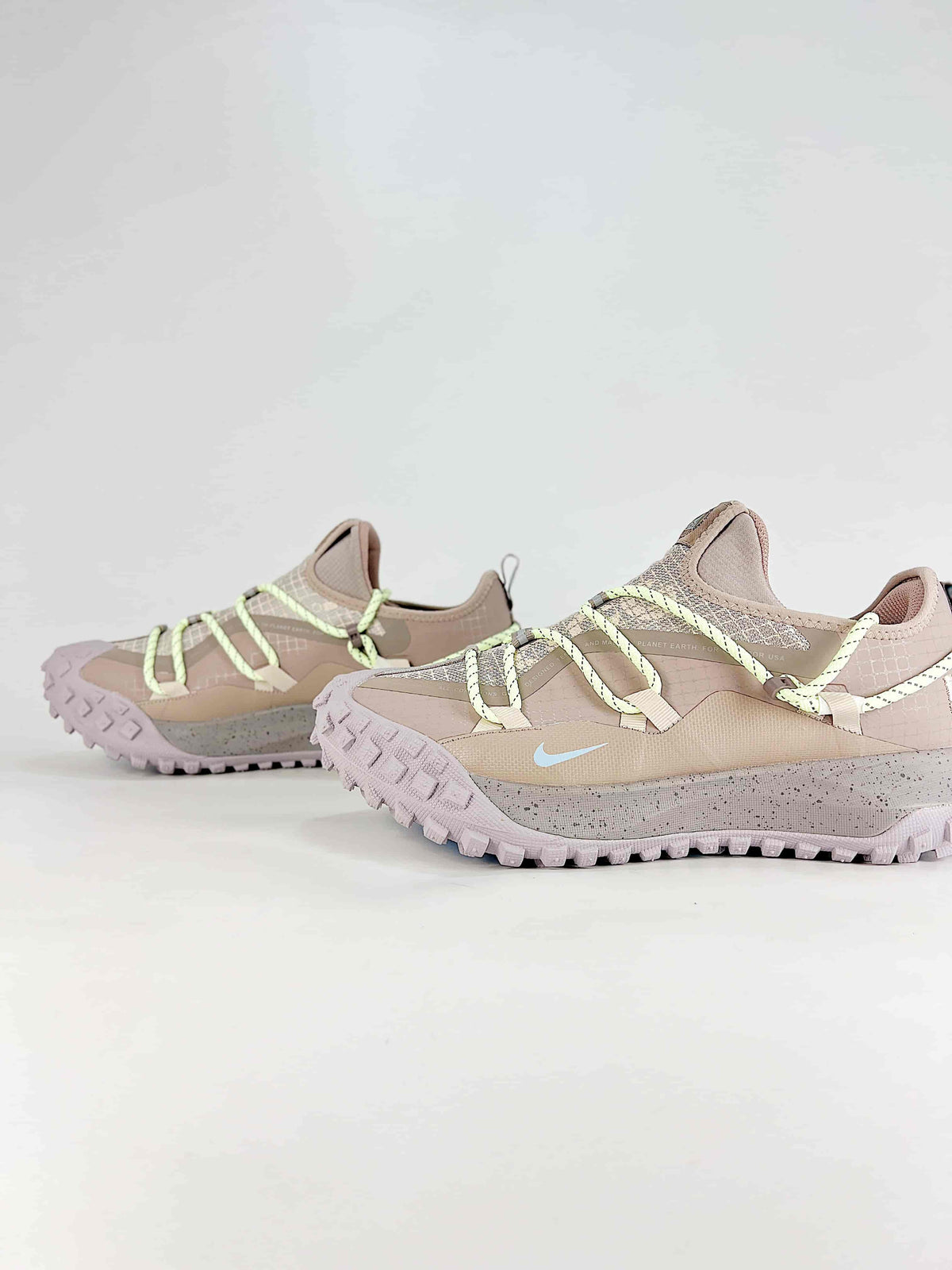 Nike ACG Mountain Fly Low - Diffused Taupe