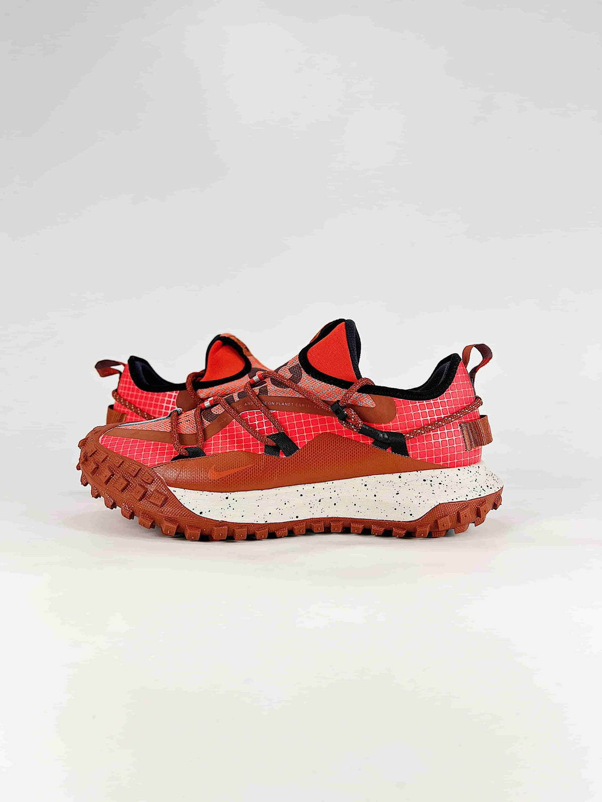 Nike ACG Mountain Fly Low - Bright Crimson