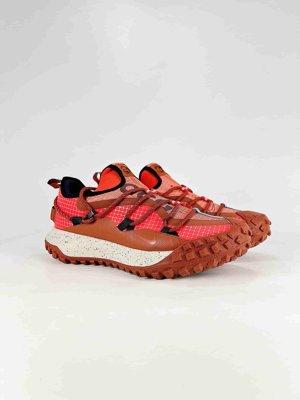 Nike ACG Mountain Fly Low - Bright Crimson