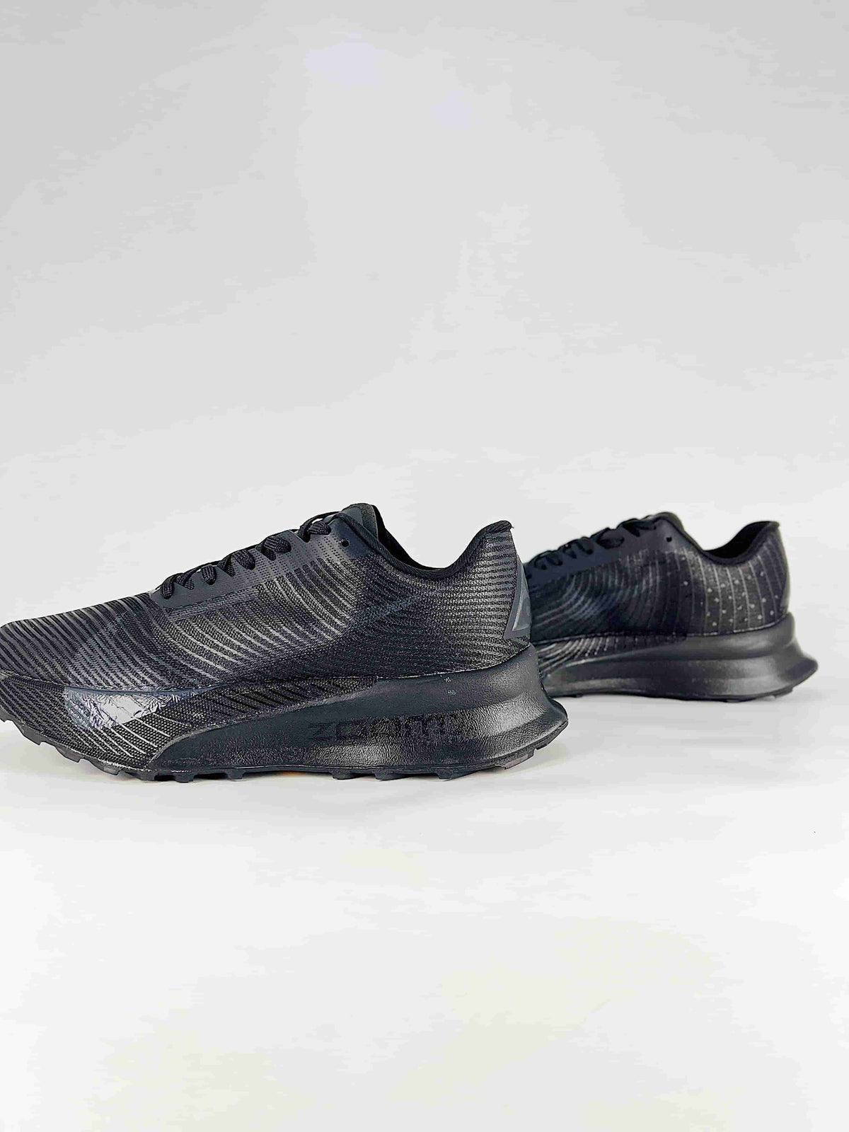 Nike ACG Sneakers - Triple Black