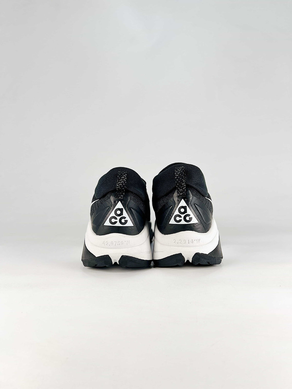 Nike ACG ZoomX Trail Running Shoes - Black & White