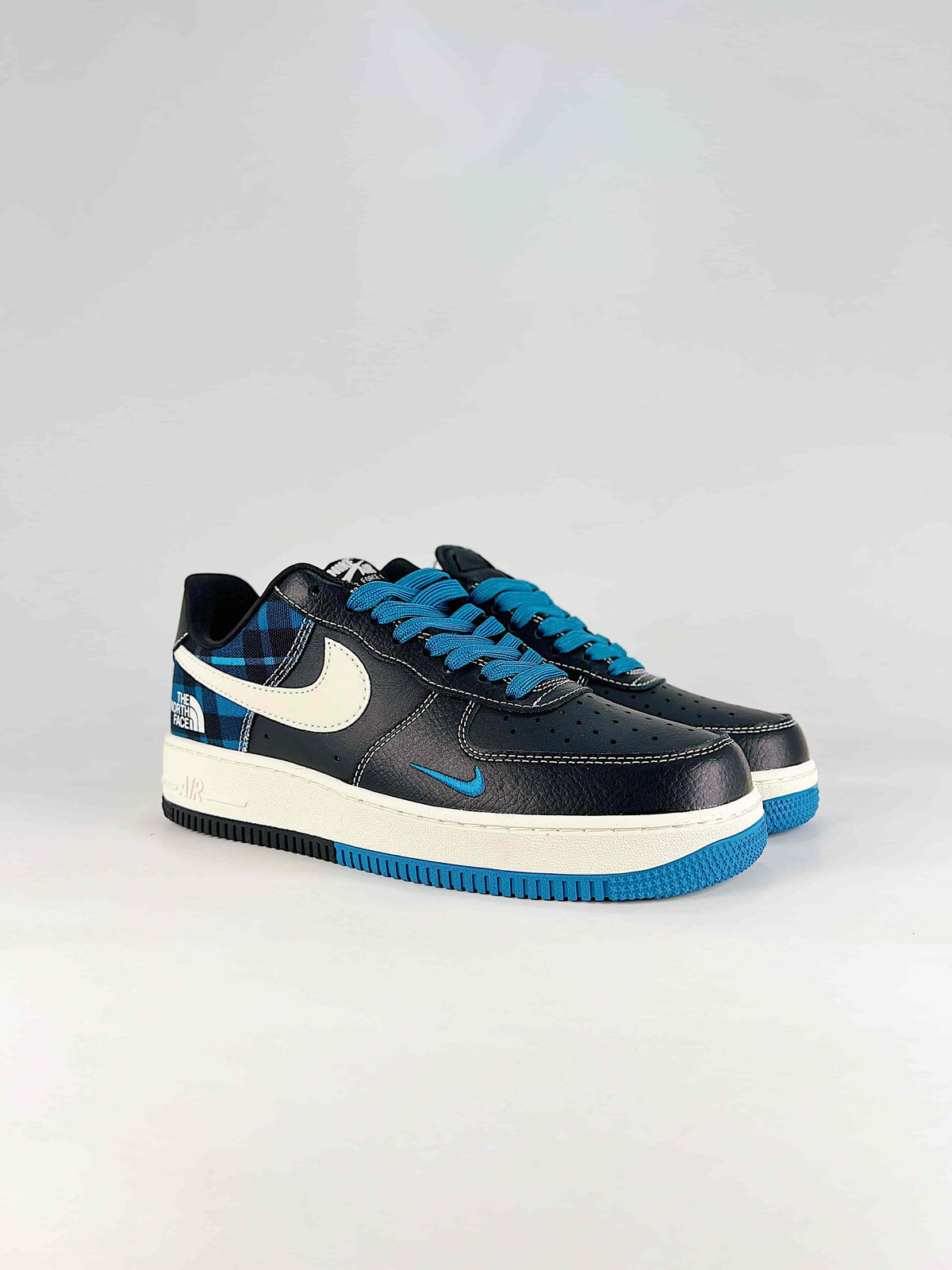 Nike Air Force 1 x The North Face Black Blue Plaid