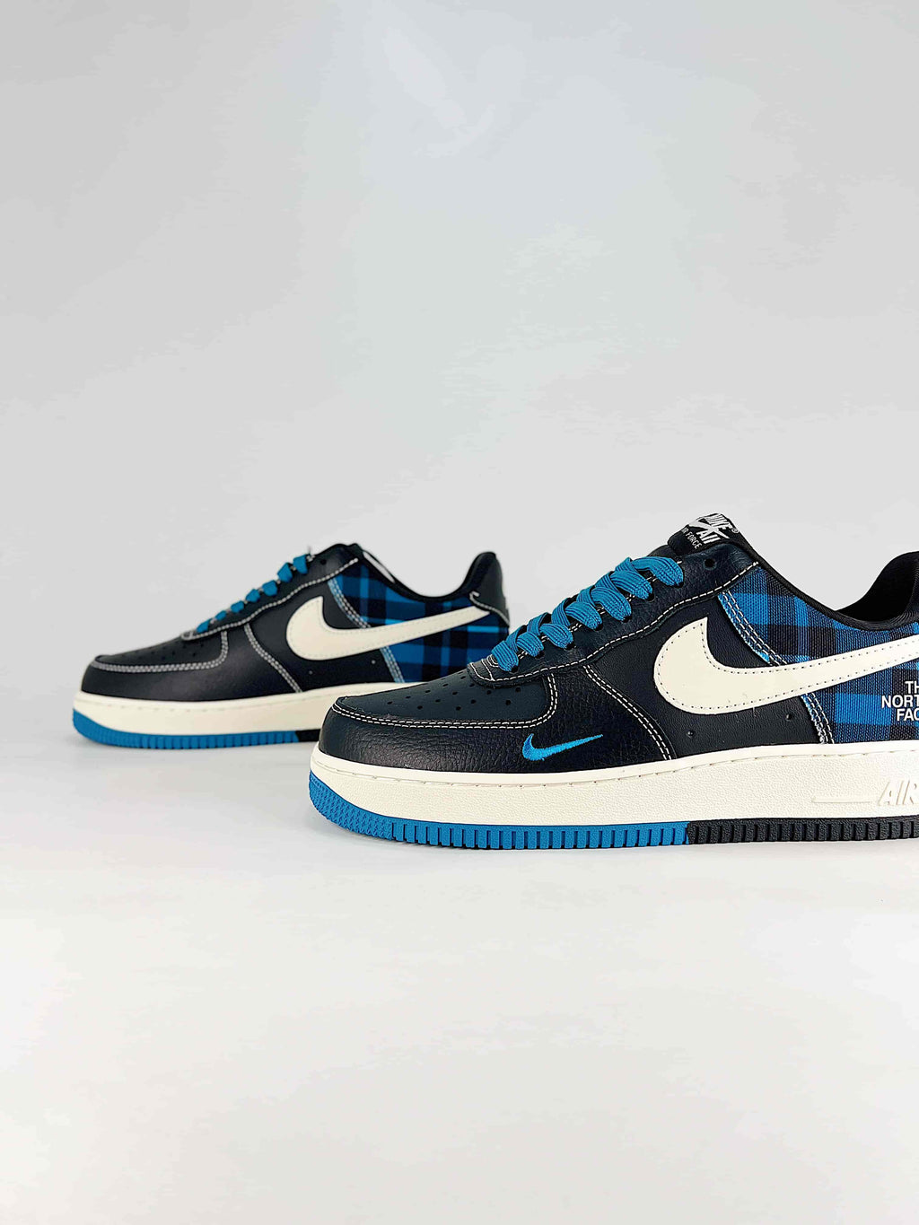 Nike Air Force 1 x The North Face Black Blue Plaid