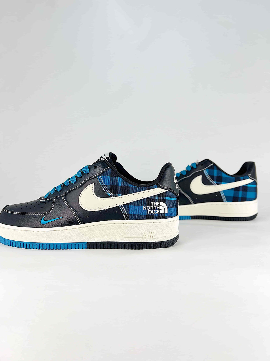 Nike Air Force 1 x The North Face Black Blue Plaid