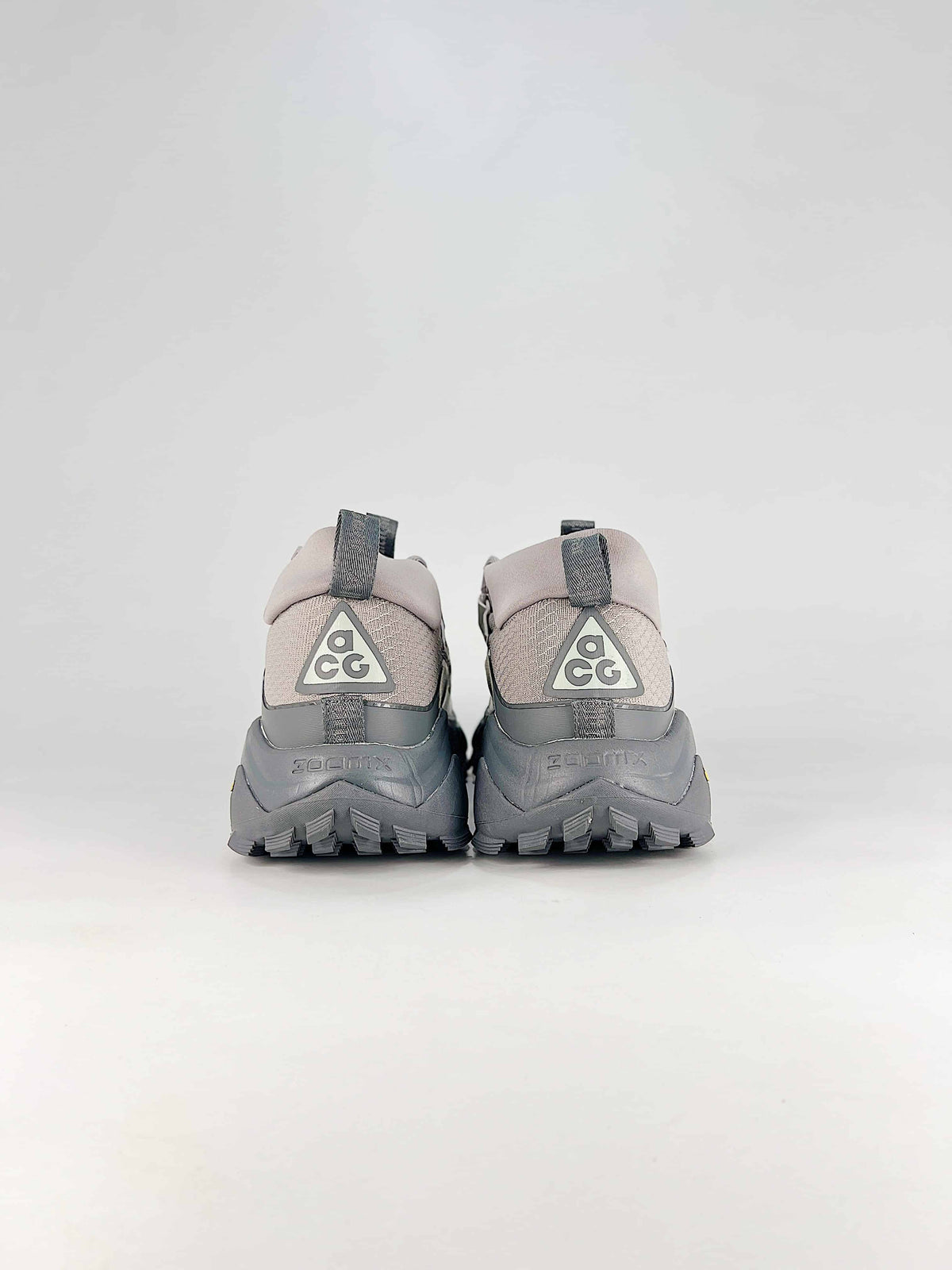 Nike ACG Hiking Boots - Gray & Beige