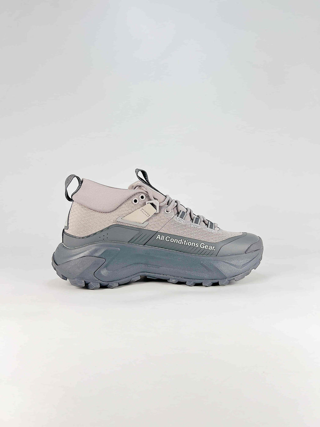 Nike ACG Hiking Boots - Gray & Beige