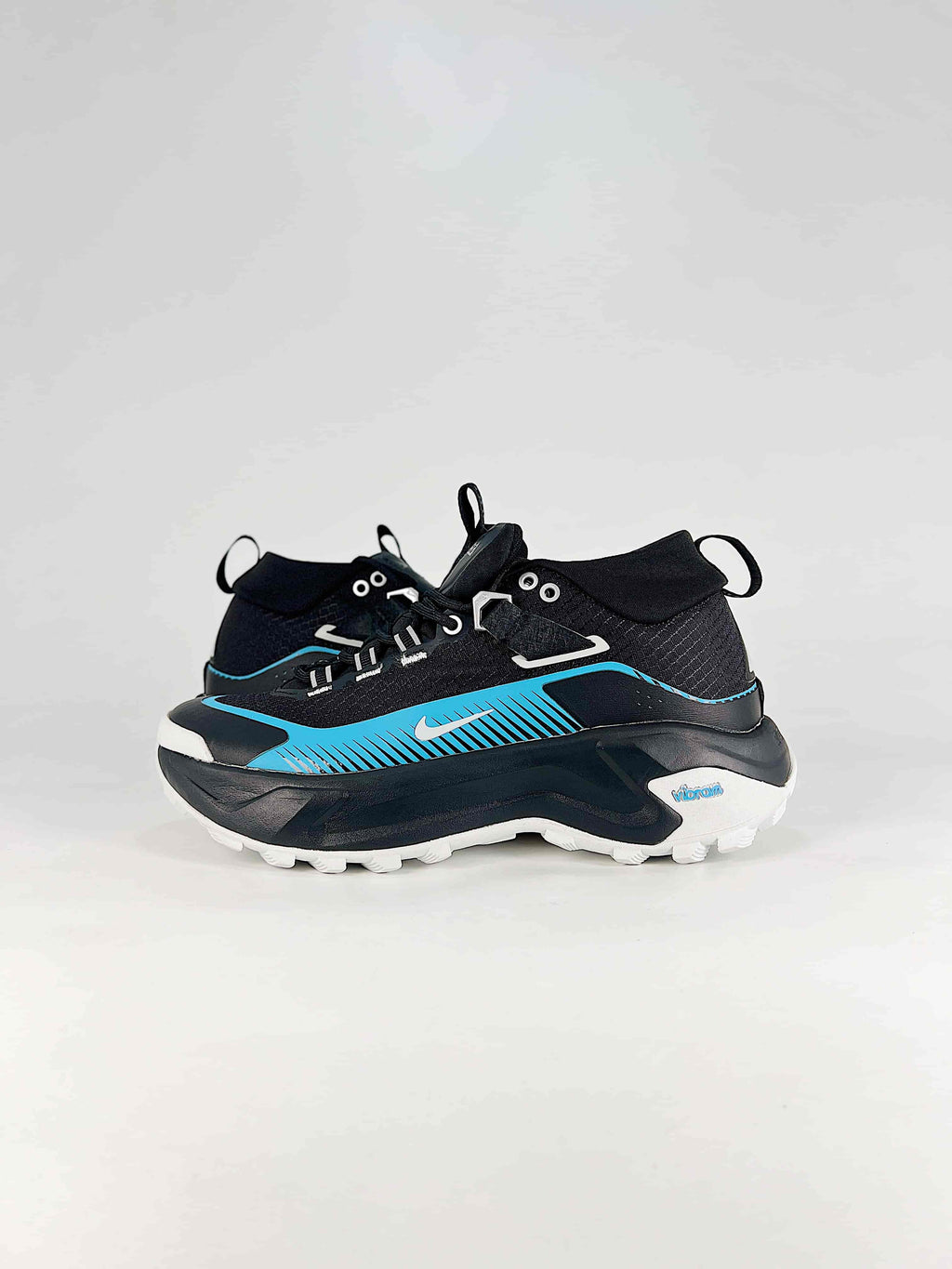 Nike ACG Sneakers - Black, Blue & White