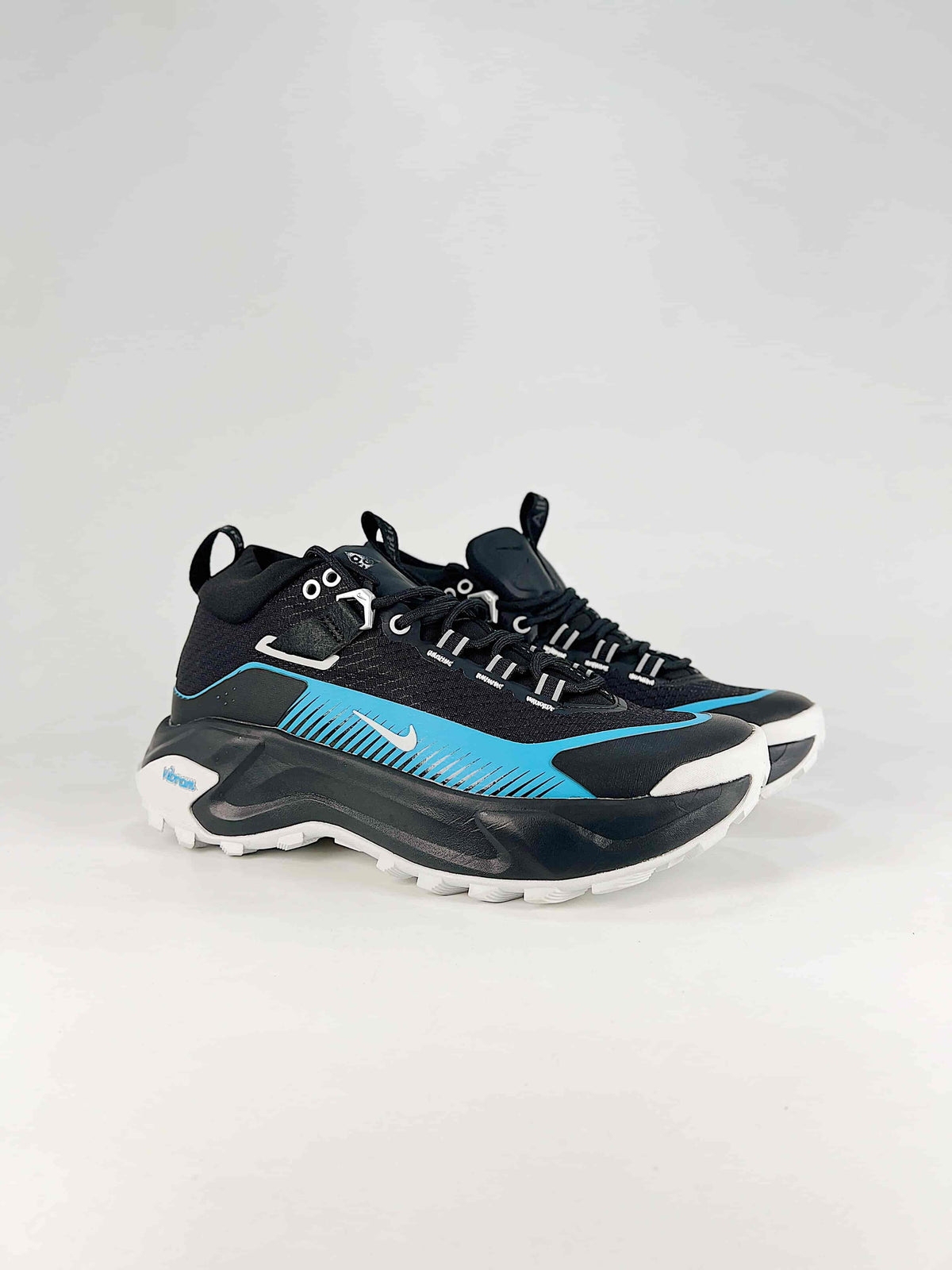 Nike ACG Sneakers - Black, Blue & White