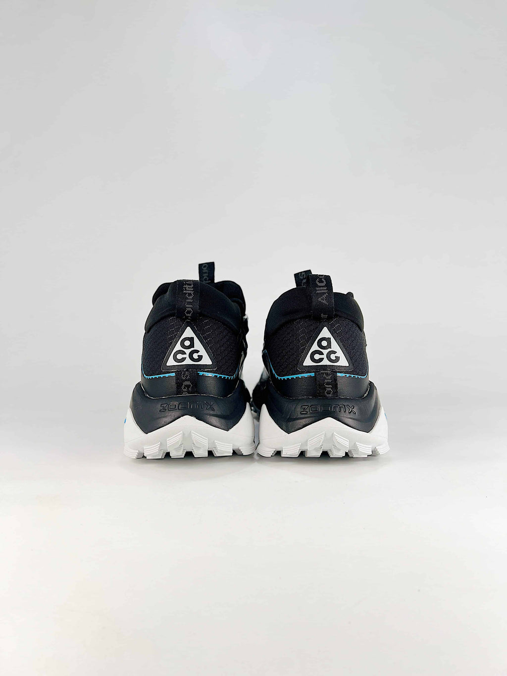 Nike ACG Sneakers - Black, Blue & White