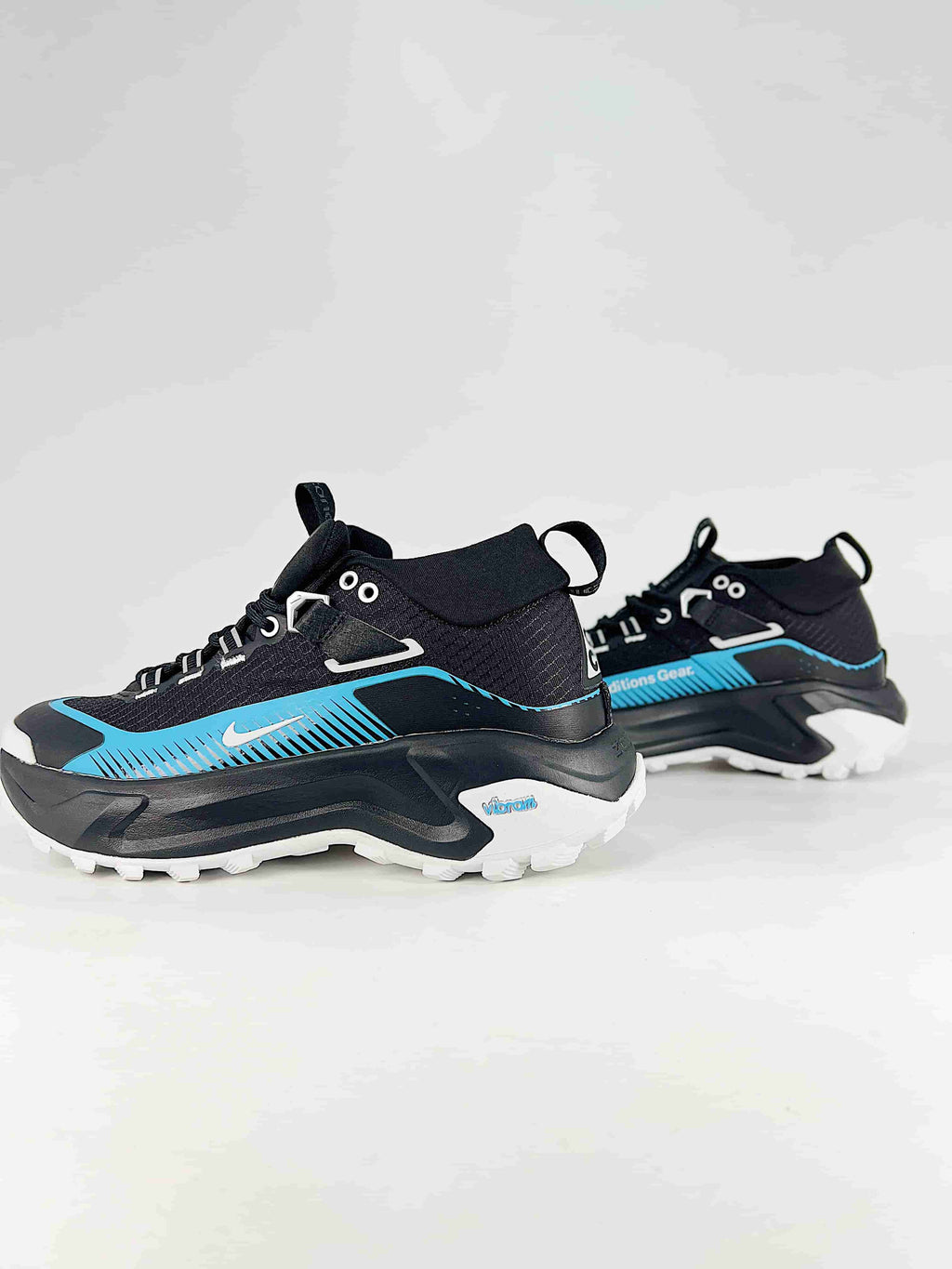Nike ACG Sneakers - Black, Blue & White