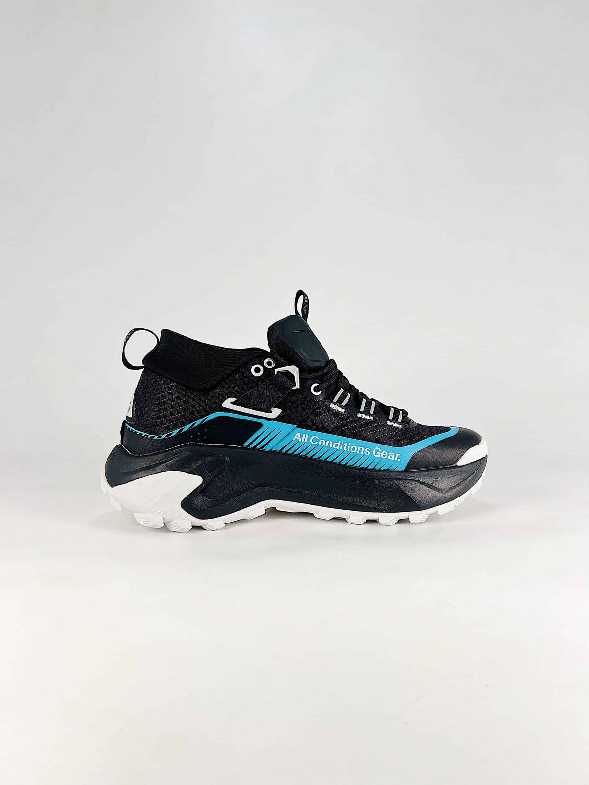 Nike ACG Sneakers - Black, Blue & White