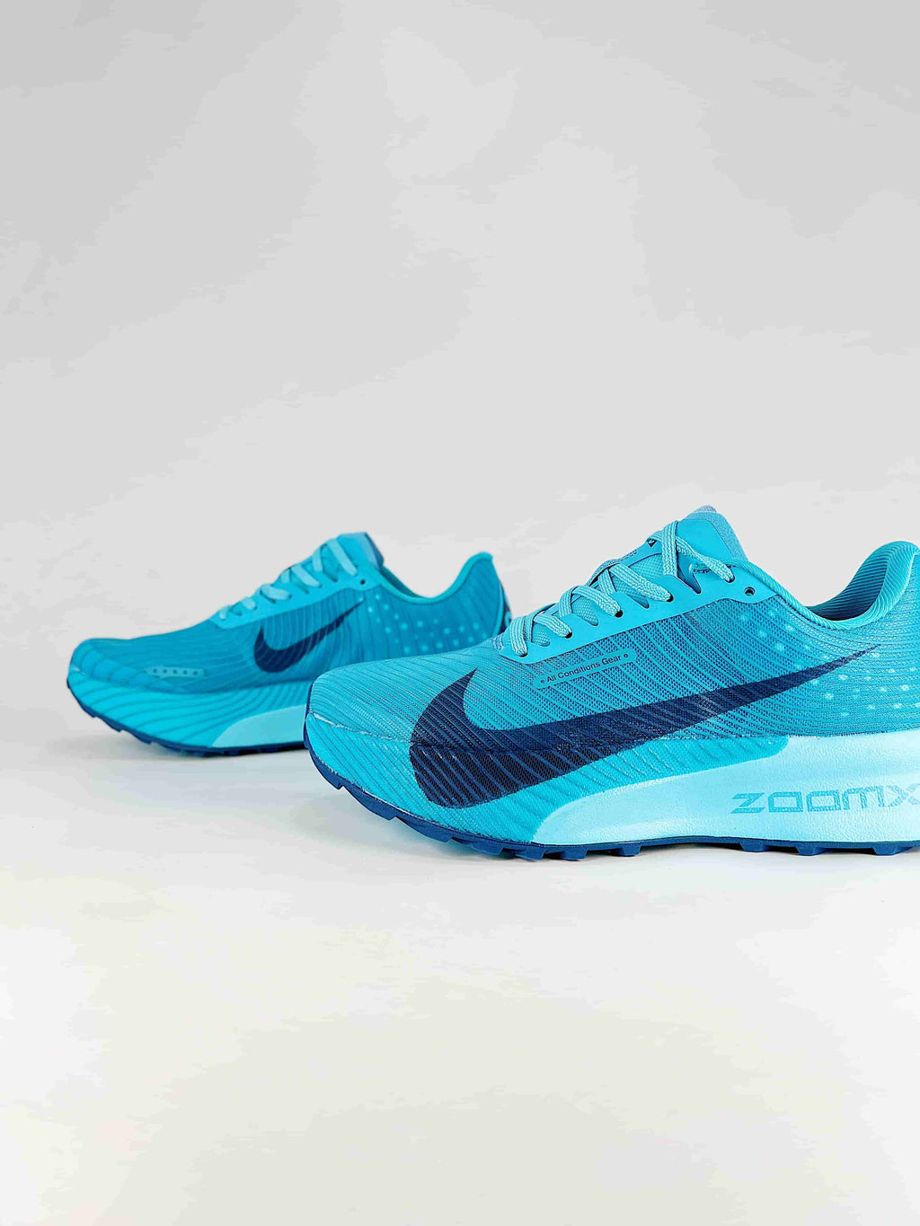 Nike ACG Sneakers - Bright Blue & Dark Blue