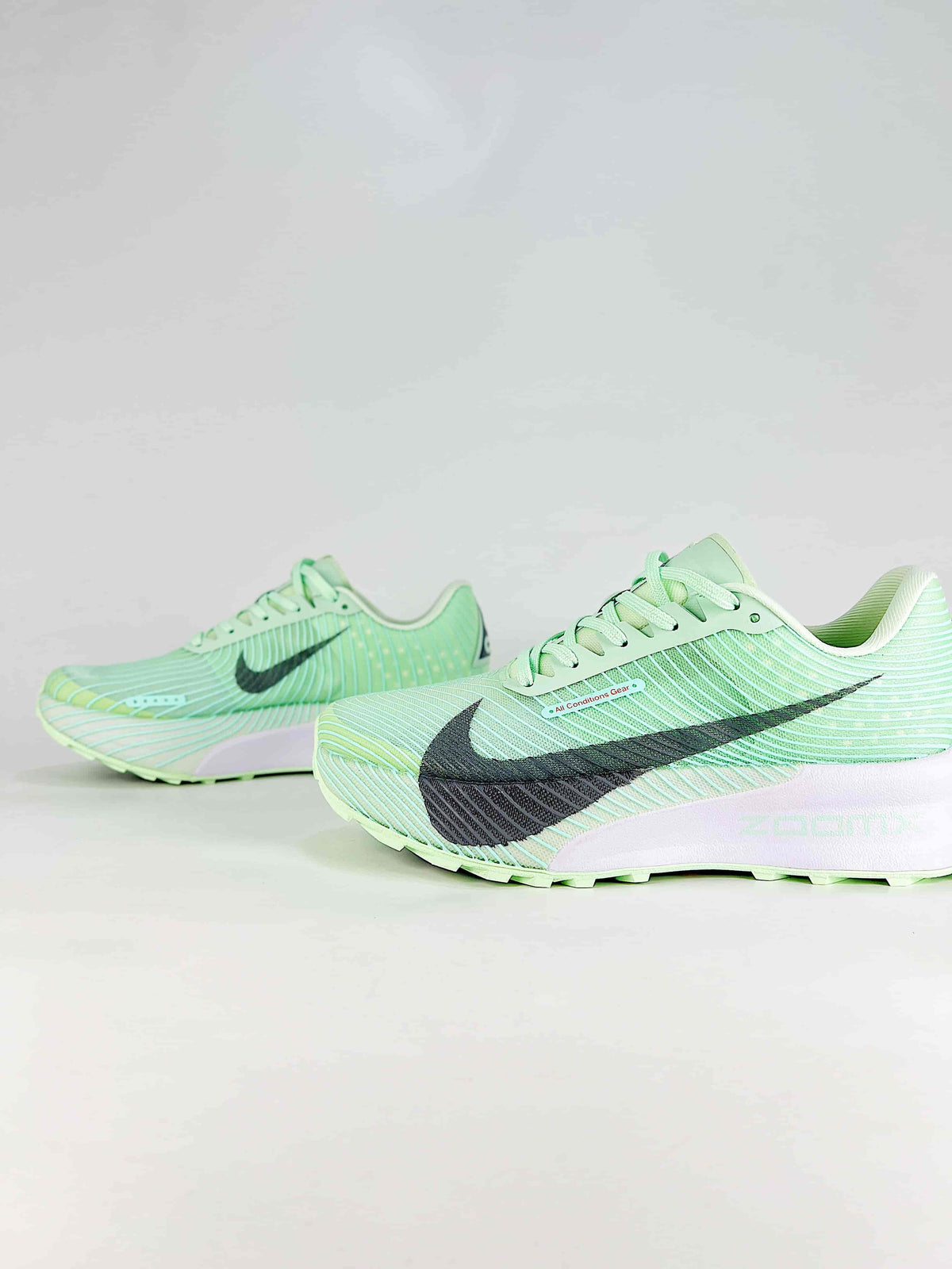 Nike ACG Sneakers - Mint Green