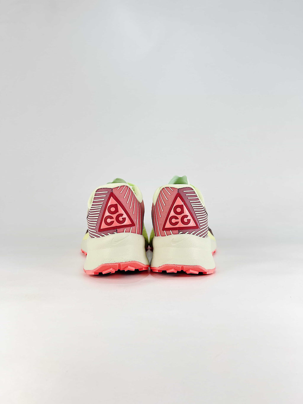 Nike ACG Sneakers - Light Yellow, Burgundy & Pink