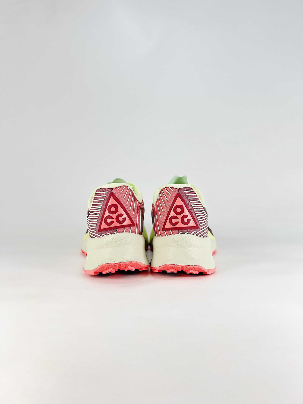 Nike ACG Sneakers - Light Yellow, Burgundy & Pink