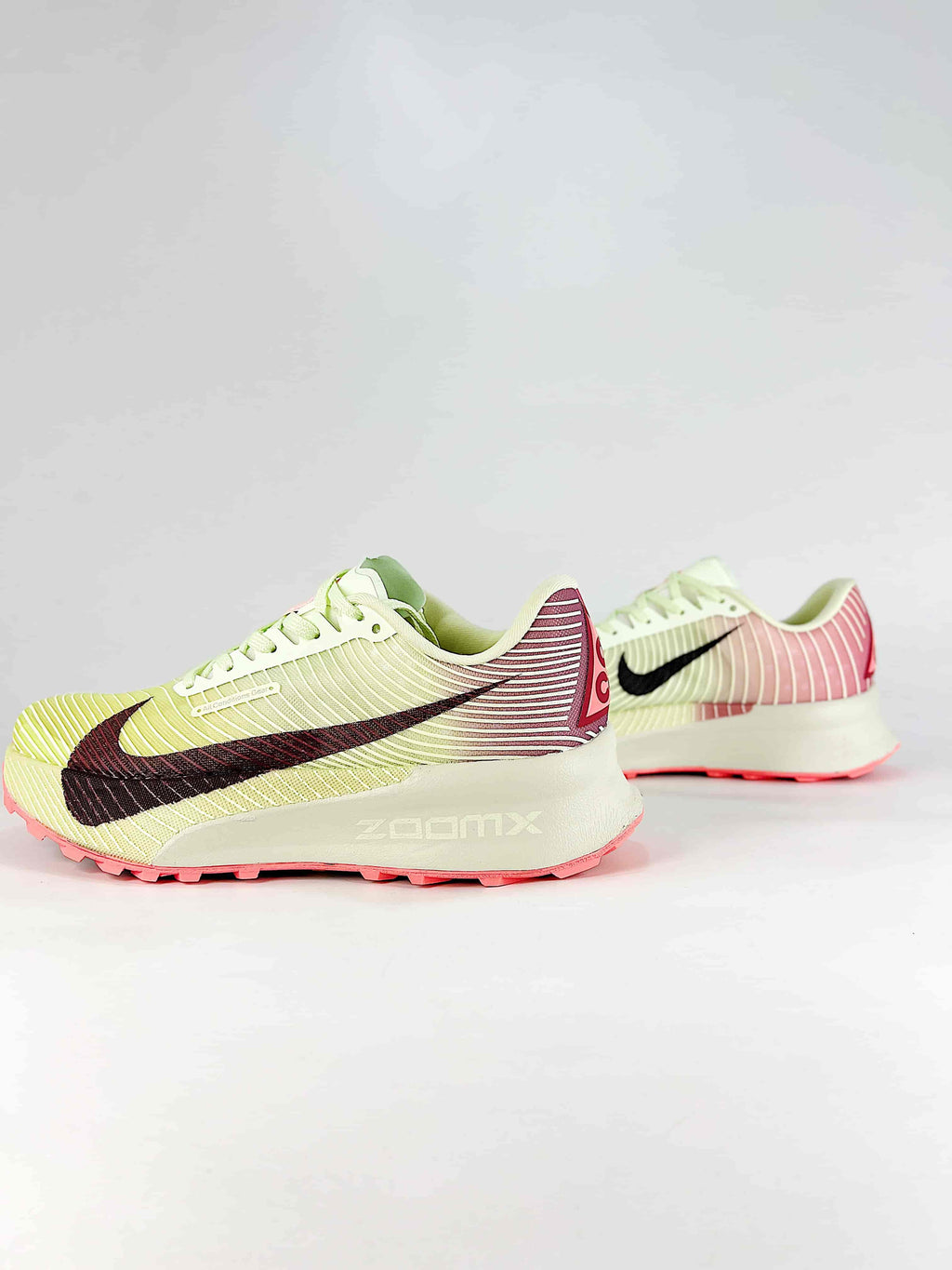 Nike ACG Sneakers - Light Yellow, Burgundy & Pink