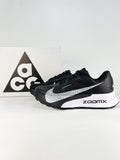 Nike ACG Sneakers - Black & White