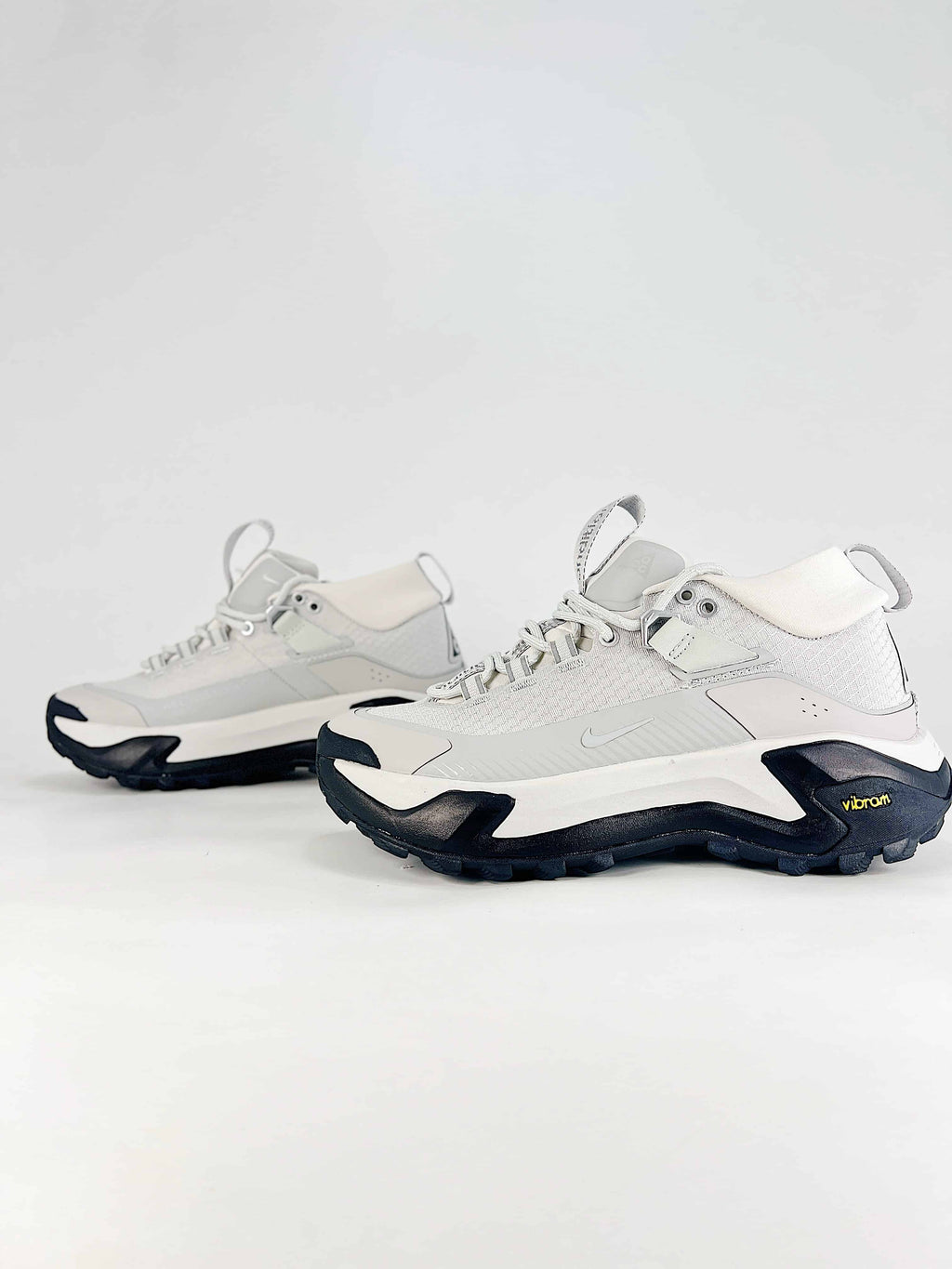Nike ACG Zoom Gaiadome - White & Black