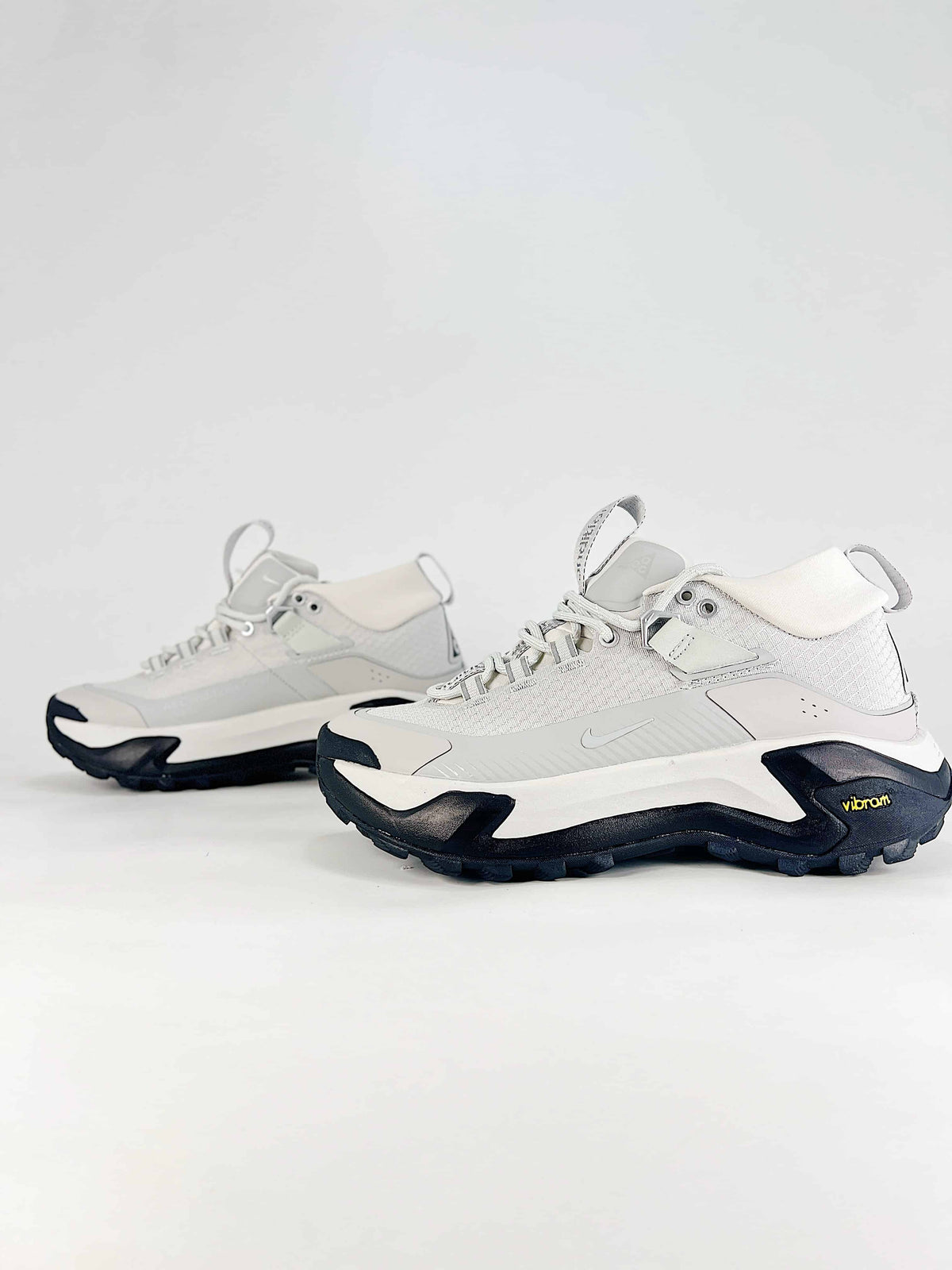 Nike ACG Zoom Gaiadome - White & Black