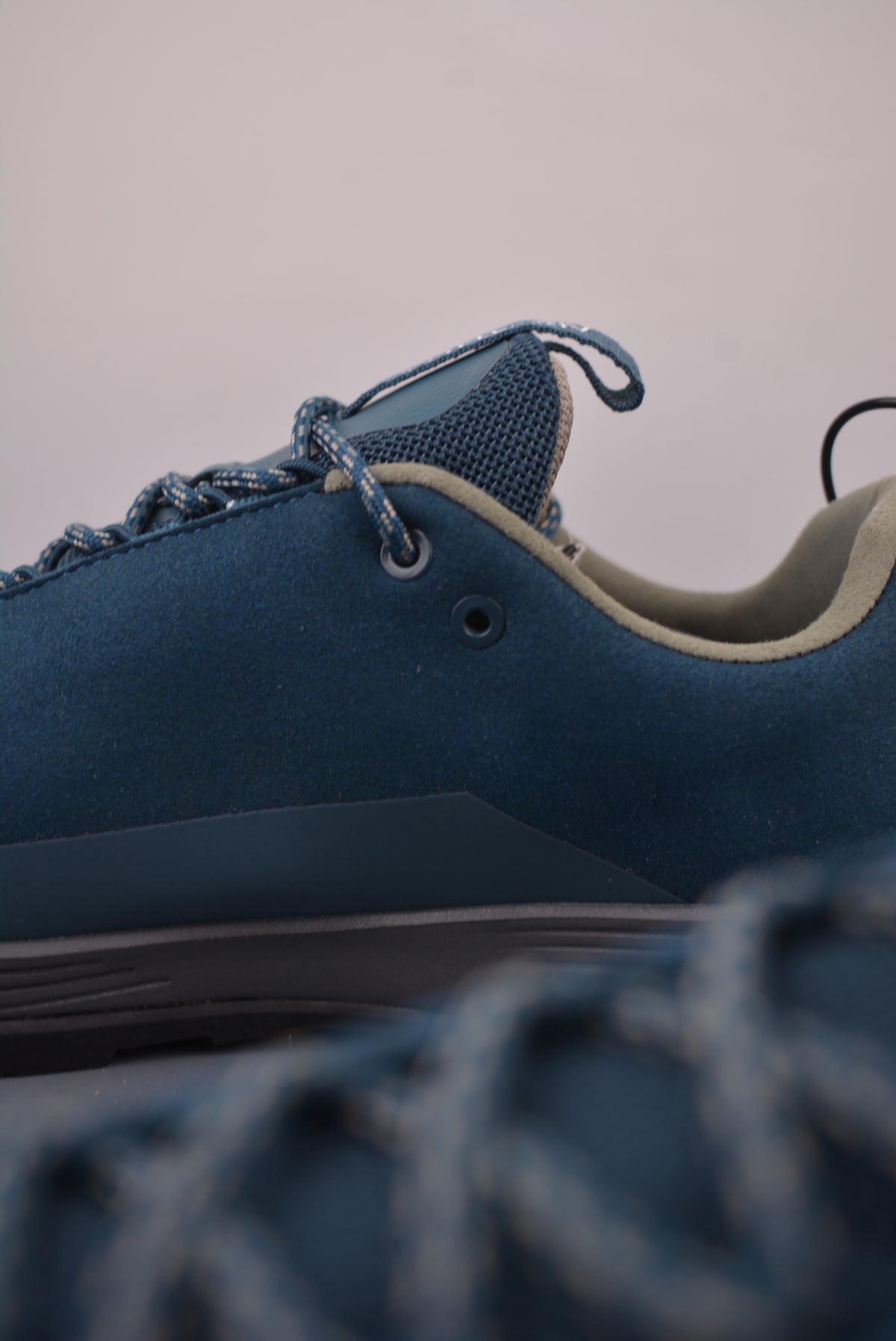 Arc’teryx Konseal FL Low-Top Lace-Up Shoes in Deep Blue