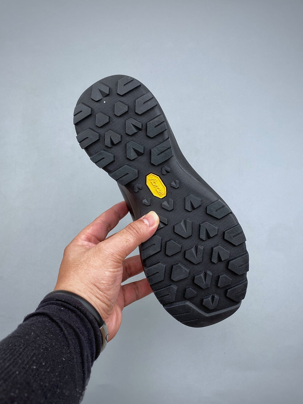 Arc’teryx Vertex Alpine Low-Top Lace-Up Shoes in Charcoal and Black with Orange
