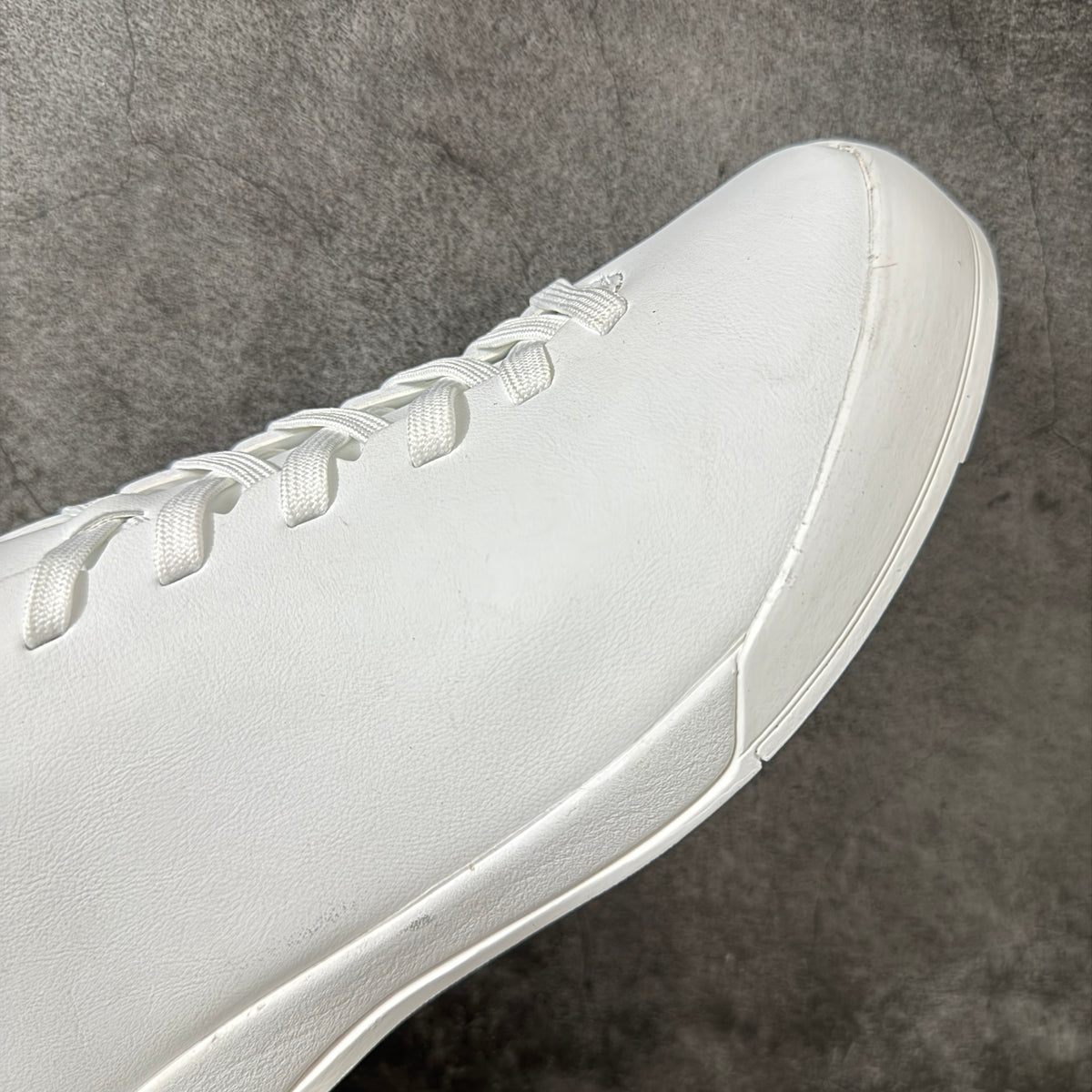 Arc’teryx All-White Low-Top Lace-Up Shoes
